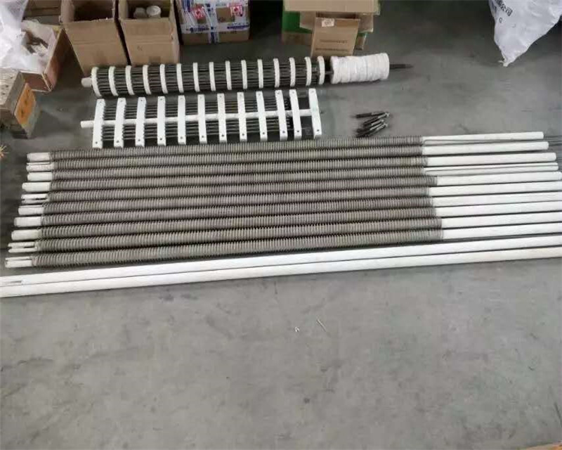 辐射管加热器
